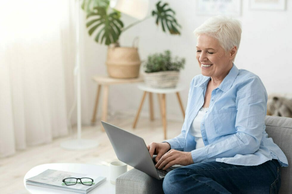 Senior women browsing an AODA accessible ecommerce store.