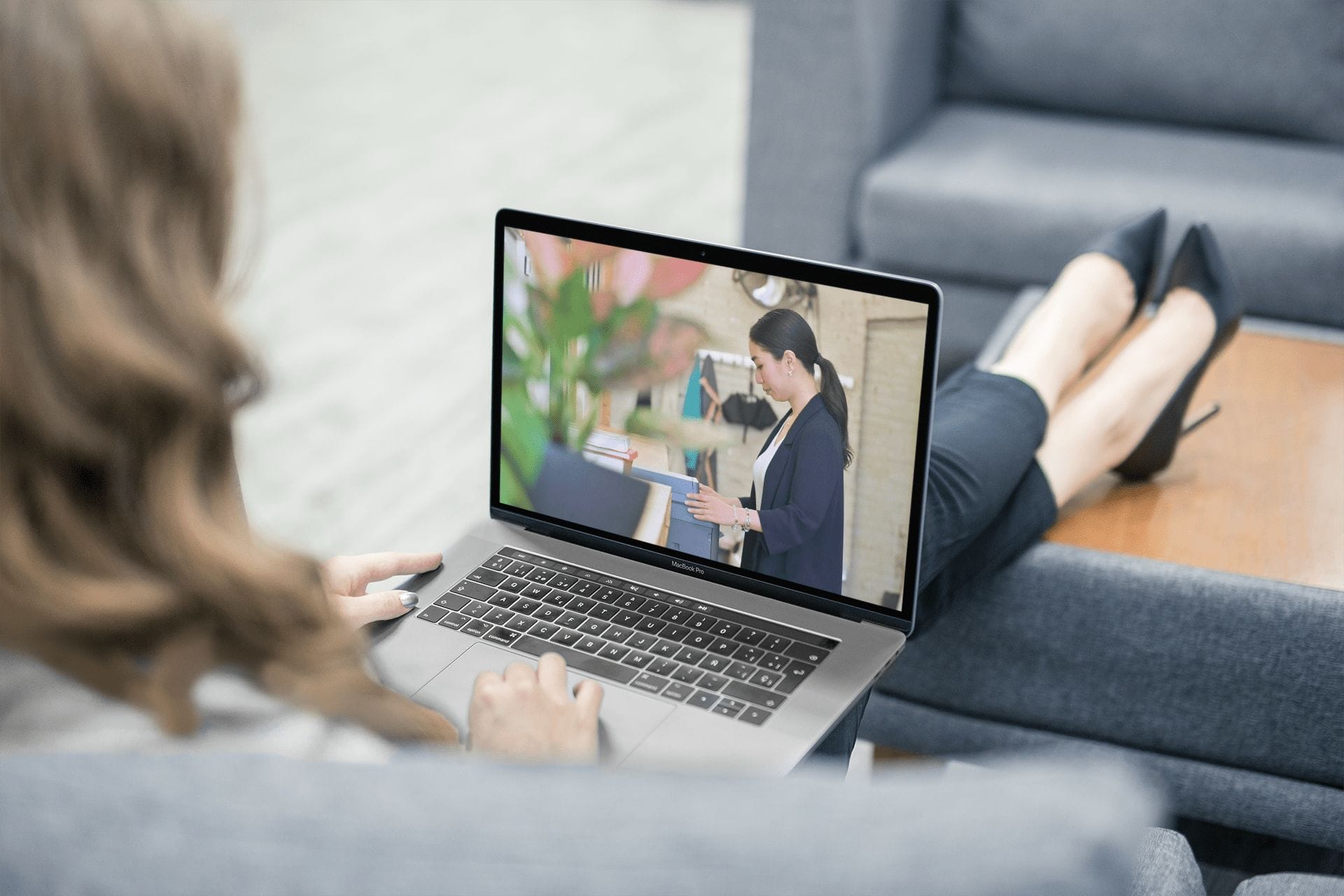 over-the-shoulder-shot-mockup-featuring-a-macbook-used-by-a-blonde-woman-in-an-office-a20537-1 Hannah lifestyle mockup